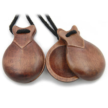 Load image into Gallery viewer, Semi-professional Jale Flamenco Spanish Castanets 105 N. 5 Castañuelas
