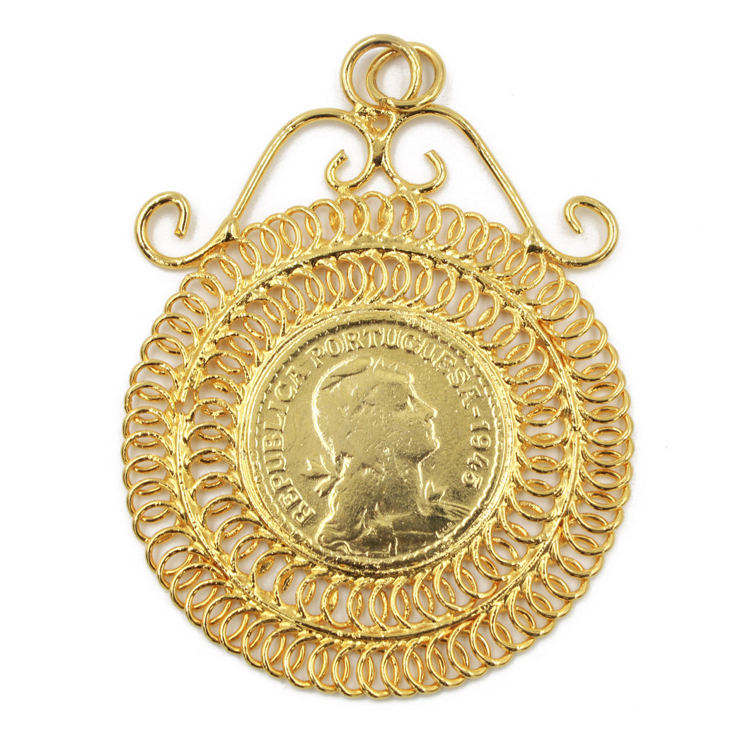 Traditional Portuguese Filigree Costume Medallion Pendant