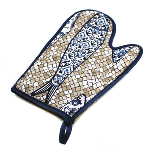 100% Cotton Cobblestone and Sardines Oven Mitt, Bread Basket, and Pot Holder Set