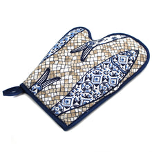 Load image into Gallery viewer, 100% Cotton Cobblestone and Sardines Oven Mitt, Bread Basket, and Pot Holder Set
