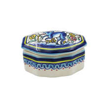 Load image into Gallery viewer, Coimbra Ceramics Hand-painted Decorative Box with Lid XVII Cent Recreation #130-1700
