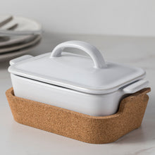 Load image into Gallery viewer, Casafina Ensemble 10&quot; Rectangular White Casserole with Cork Tray
