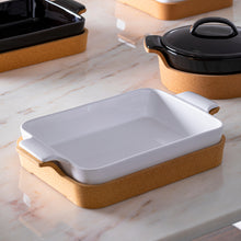 Load image into Gallery viewer, Casafina Ensemble 16&quot; Rectangular White Baker with Cork Tray
