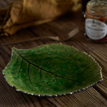 Load image into Gallery viewer, Costa Nova Riviera 9&quot; Tomate Hydrangea Leaf Set
