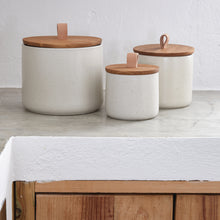 Load image into Gallery viewer, Casafina Pacifica 6&quot; Vanilla Canister with Oak Lid
